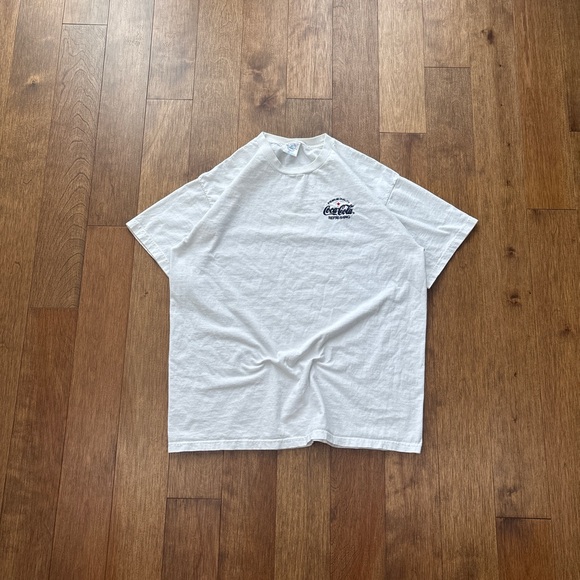 Delta Pro Weight Other - Men’s Vintage 90s Delta Pro Weight Coca-Cola embroidered tee